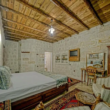 Elysee Cave House Szálloda 4*