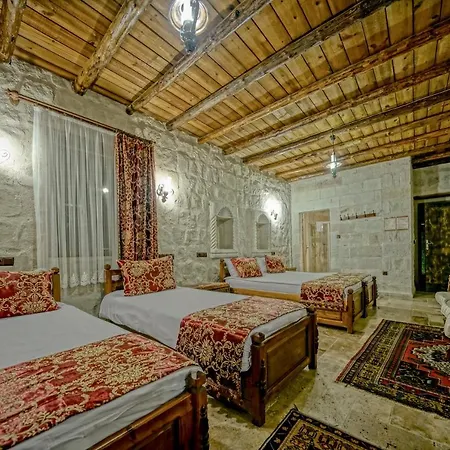 Elysee Cave House بيت ضيافة