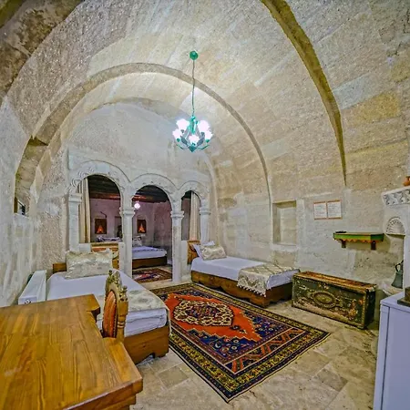 Elysee Cave House بيت ضيافة
