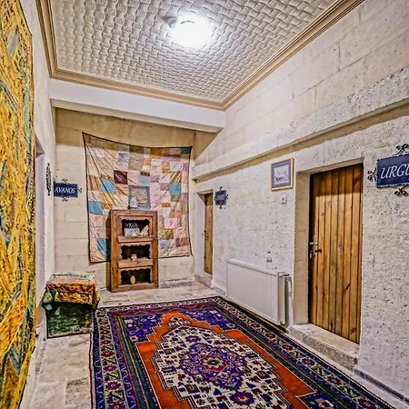 Elysee Cave House Göreme