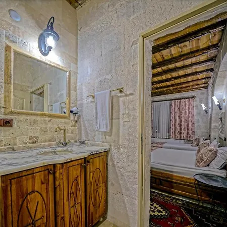 Elysee Cave House Konukevi Göreme