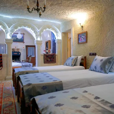 Elysee Cave House بيت ضيافة 2*