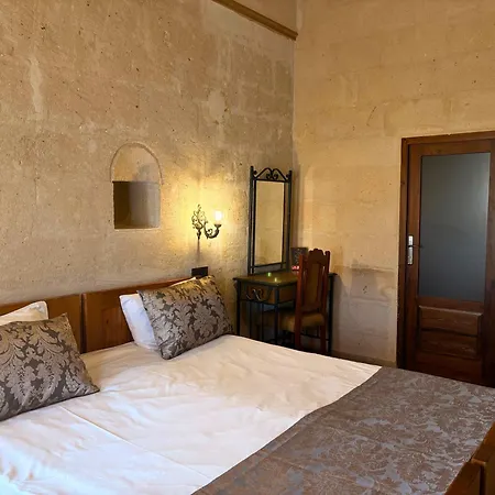 Elysee Cave House بيت ضيافة 2*