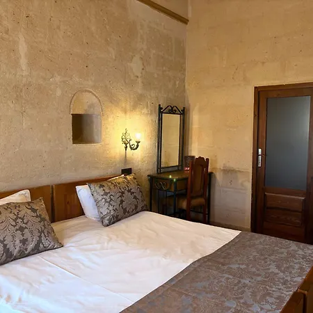 Elysee Cave House 2*
