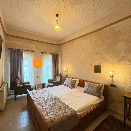 Elysee Cave House 2*
