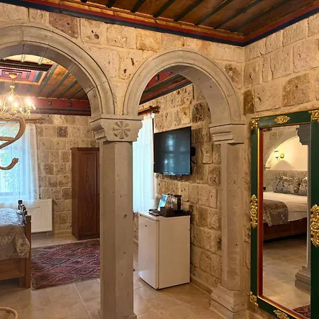 Elysee Cave House 2*