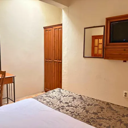 Elysee Cave House بيت ضيافة 2*
