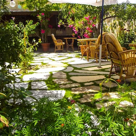 Hotel Elysee Cave House