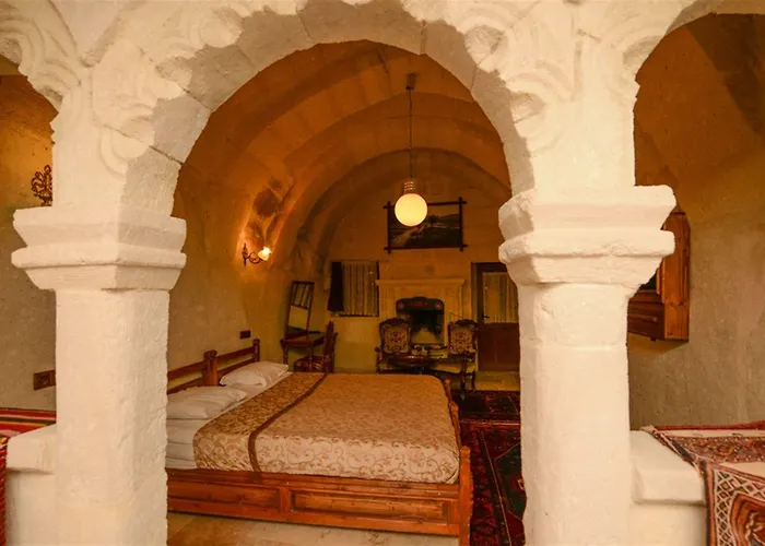 Hotel Elysee Cave House